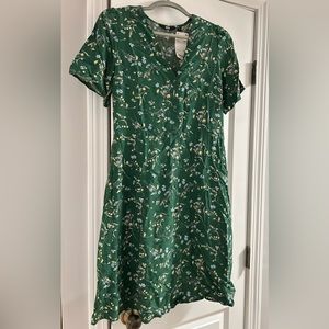 NWT Green floral Uniqlo button-up dress